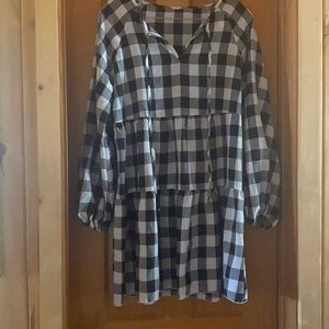 Black and white checkered dress!